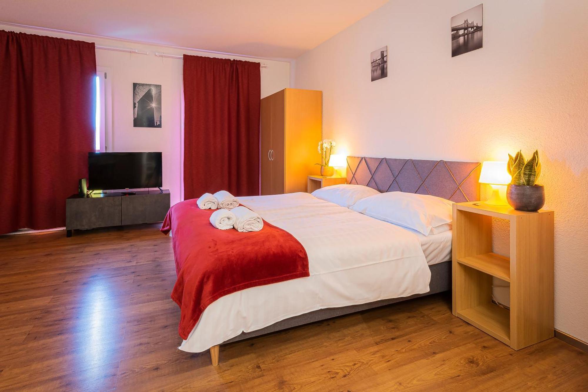 Los Lorentes Residences Bulle Kültér fotó